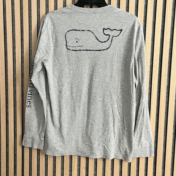 Vineyard Vines Preppy boys, long sleeve T-shirt, navy whale size XL  (18) NWOT - Picture 3 of 6